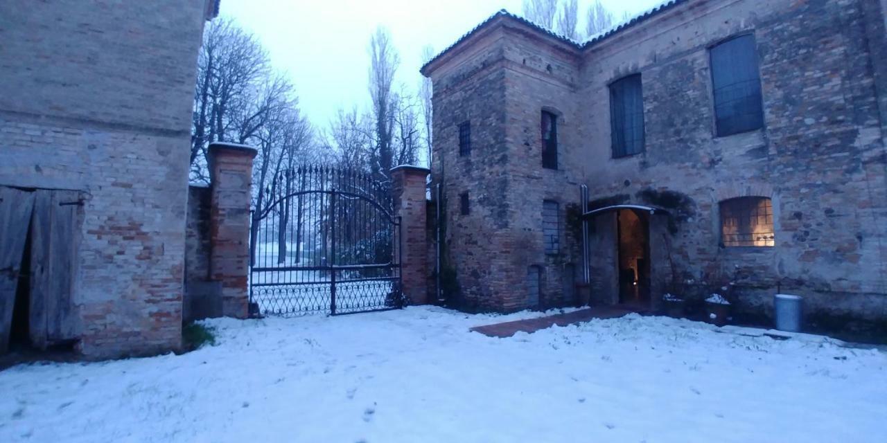 Lo Scrigno Di Lara Villa Ceresara Buitenkant foto